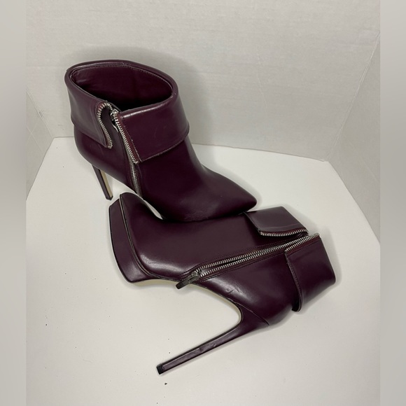 Just Fab - Brown Heel Ankle Boots size 9 - Picture 2 of 2